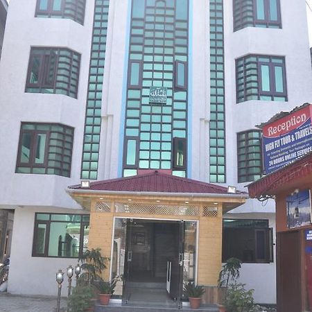 Hotel Azad Durgjan Exterior photo